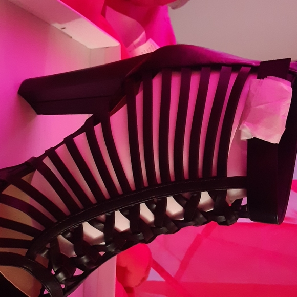 Heeled sandals - Picture 2 of 3